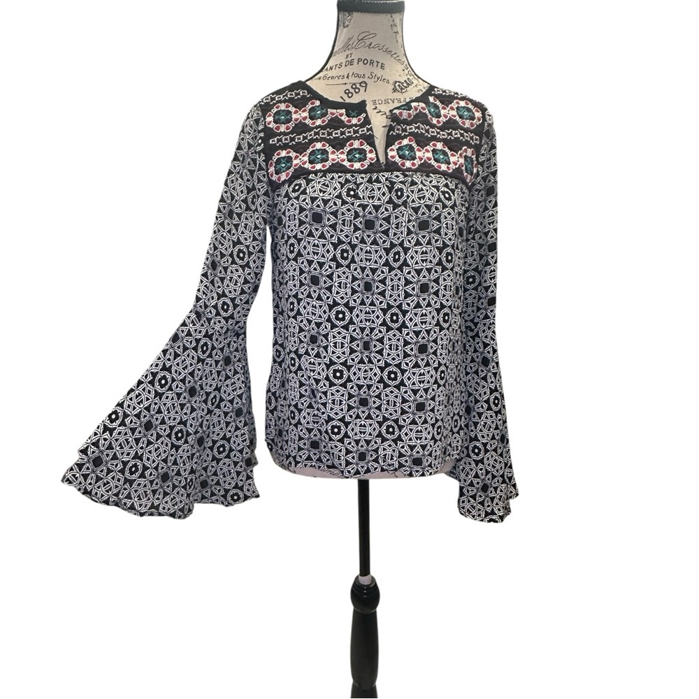 Takara Boho Embroidered Top Bell Sleeves - Picture 9 of 10